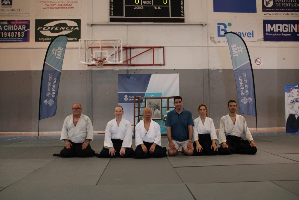 Grupo del curso Osawa 2026 con Osawa Sensei
