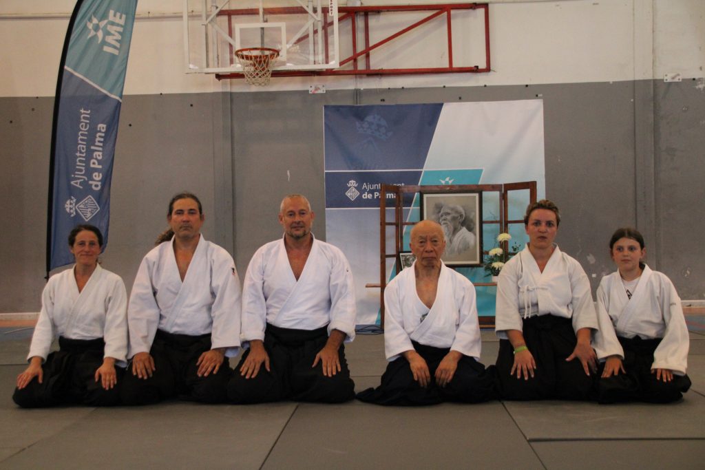 Instructores y Osawa Sensei durante el curso Osawa 2026